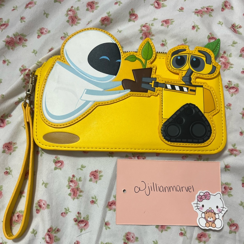 Wall-e and eve loungefly wallet